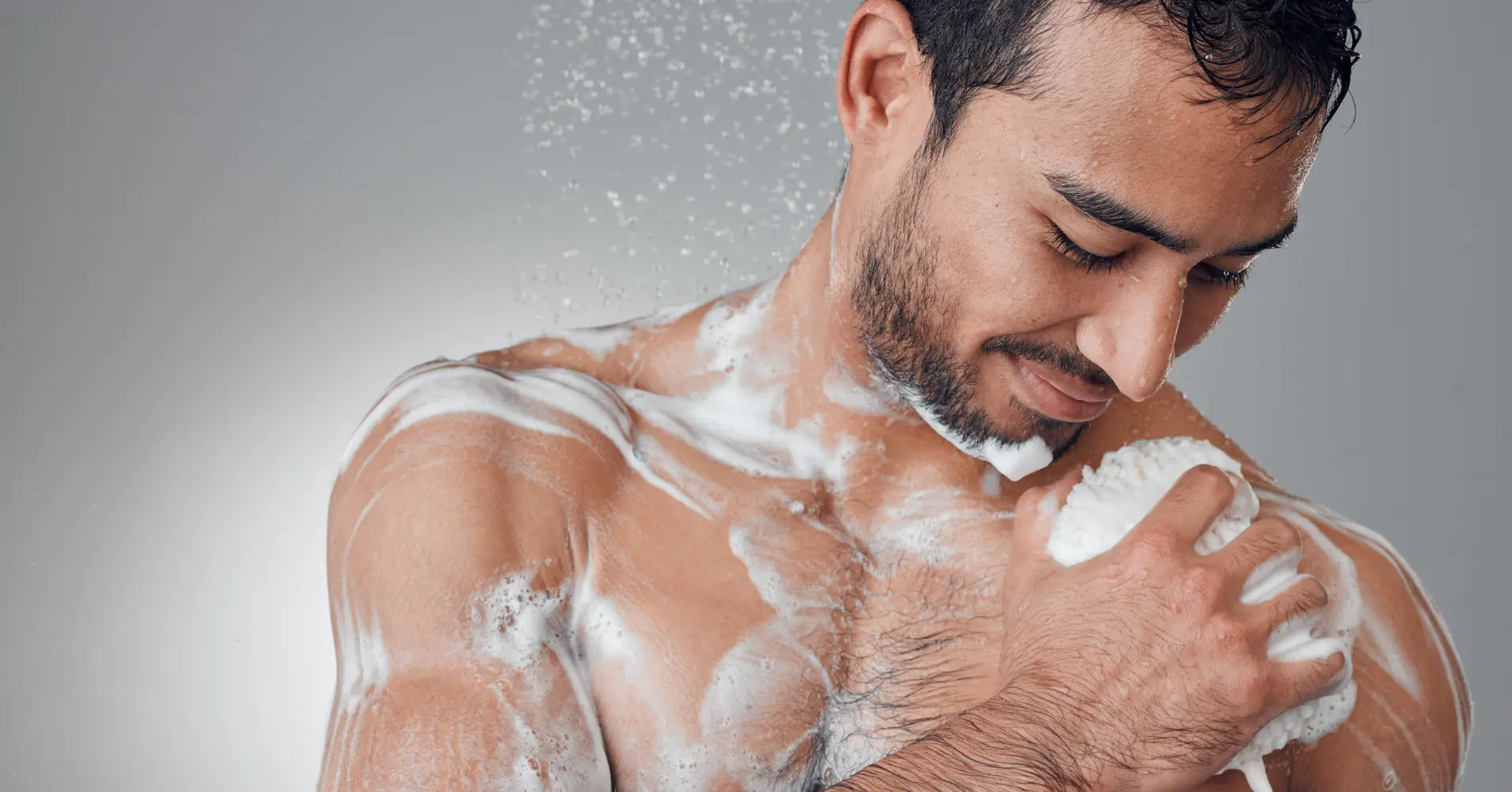 El cuidado de la piel masculina: tu cara merece más que jabón de manos